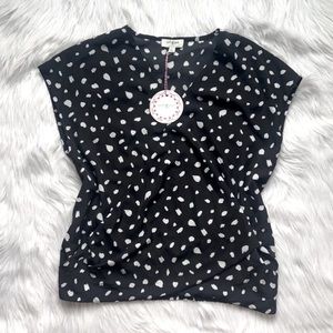 Umgee short sleeve women’s blouse Rochelle animal print new with tags